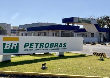 Petrobras destina US$ 100 mil millones para afrontar el declive del petróleo