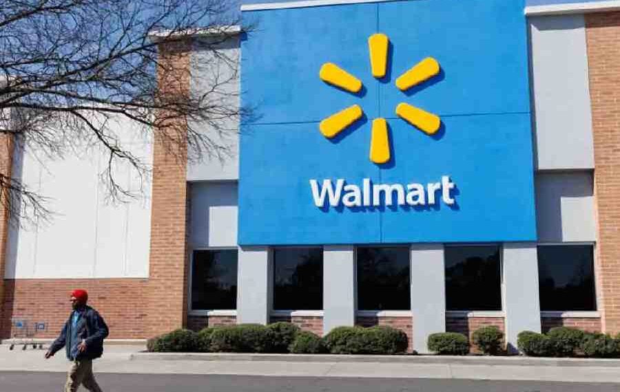 Walmart cierra centros de salud en intento fallido