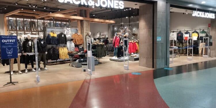 Jack & Jones alcanza el hito de 1.000 tiendas en Europa