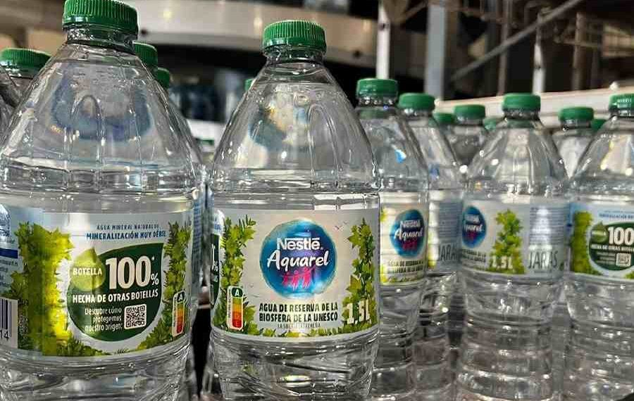 Nestlé: Agua más sostenible con botellas 100% recicladas y sin residuos a vertedero