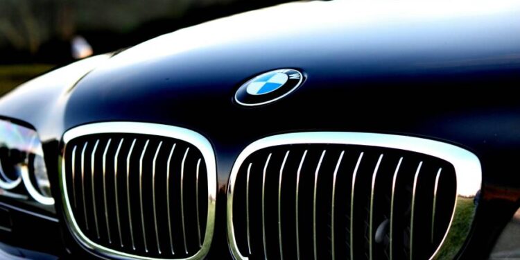 Uruguay emite primeras certificaciones de etiquetado vehicular para BMW y Mini