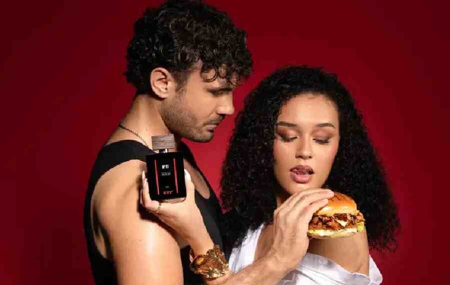 ¡Eau de BBQ: KFC lanza hamburguesa promocionada con perfume!