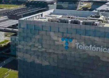 Telefónica celebra 100 años con una melodía que la conecta con el futuro: La "Suite Telefónica"