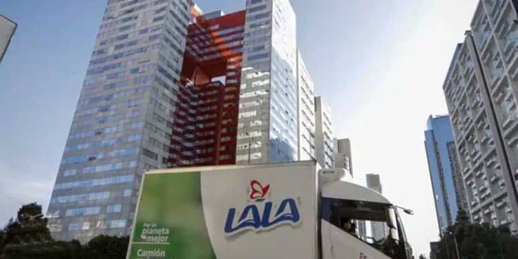 Camión del Grupo Lala