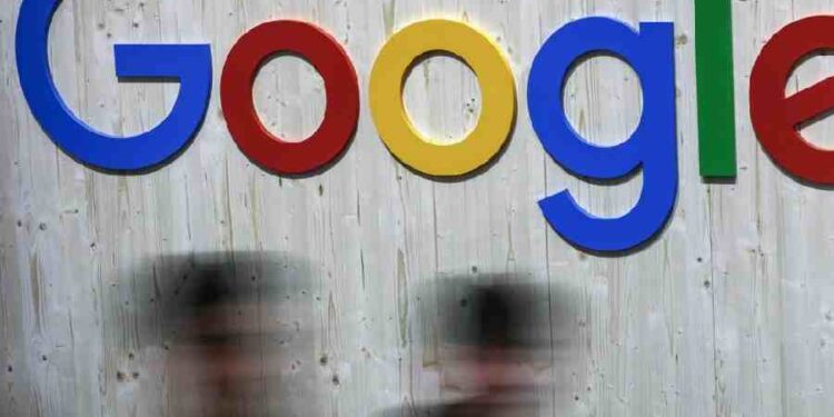 Campaña Secreta de Google y Meta: Menores en la Mira