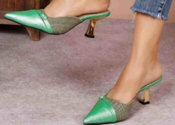 Mules: El Calzado Perfecto para Chaparritas Este Verano
