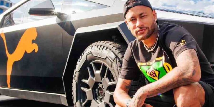 Neymar Sorprende: ¡Conduciendo Uber en un Tesla Cybertruck!
