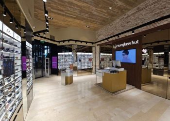 Sunglass Hut expande su presencia en Colombia