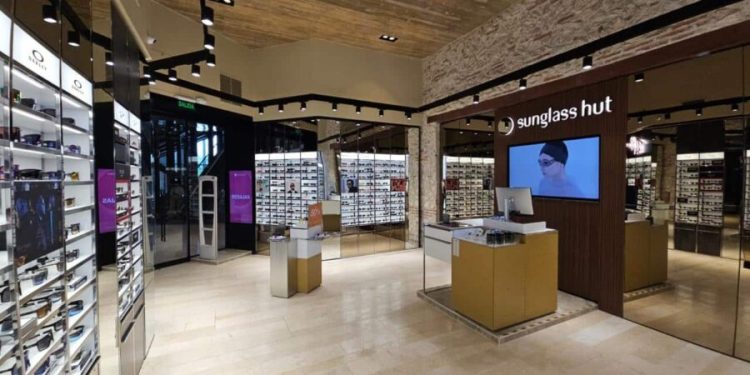 Sunglass Hut expande su presencia en Colombia