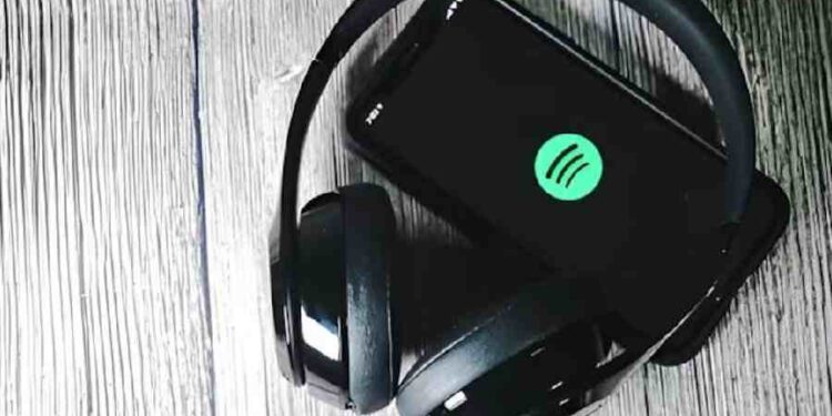 Spotify Revierte Restricciones: Letras Ilimitadas para Todos