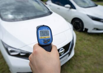 Nissan presenta una pintura revolucionaria que refresca tu coche