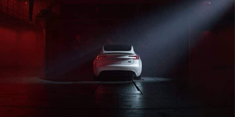 Tesla lanza su nuevo Model 3 Performance
