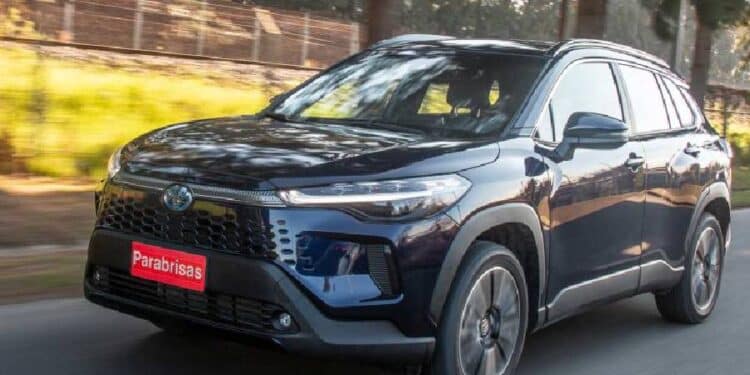 El Toyota Corolla Cross HEV, uno de los SUV más exitosos en el mercado local