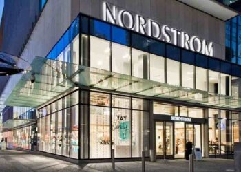 Nordstrom se vuelve privada