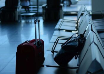 Turismo de negocios maletas aeropuertos turistas internacionales