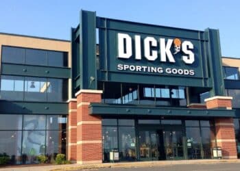 Dick’s Sporting Goods Sorprende con resultados y expande su concepto Field House