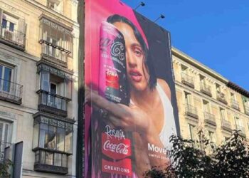 Coca-Cola Revoluciona su Marketing: 20,000 Influencers a Bordo