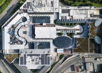 Paseo Villa del Río, un centro comercial en Bogotá que apuesta por la energía solar