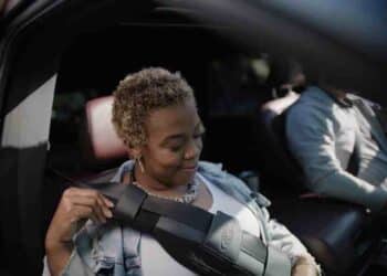 Ford Lanza Cinturón de Seguridad para Pacientes de Mastectomía