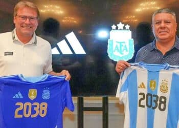Adidas y AFA celebran 50 años de colaboración con nueva camiseta retro