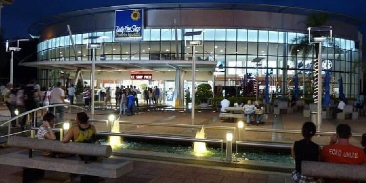 Duty Free Shop Puerto Iguazú celebra 22 años como líder en la región
