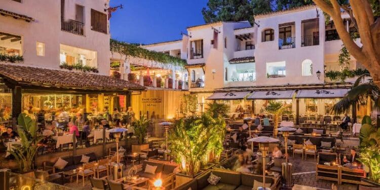 Marbella estrena un nuevo centro comercial de lujo en la milla de oro