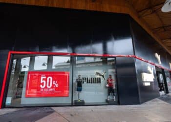 PUMA anuncia reapertura: La tienda de Distrito Arcos cuenta con más de 650 M2