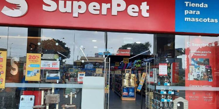 SuperPet en Plaza Norte Perú