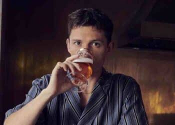 Tom Holland Lanza BERO: La Cerveza Sin Alcohol que Estabas Esperando