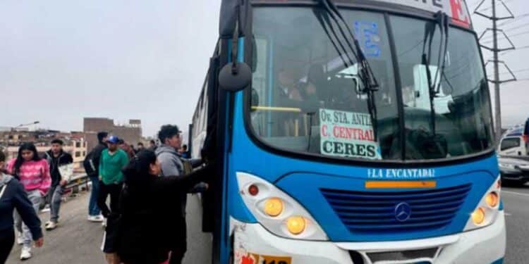 Transporte público en Perú