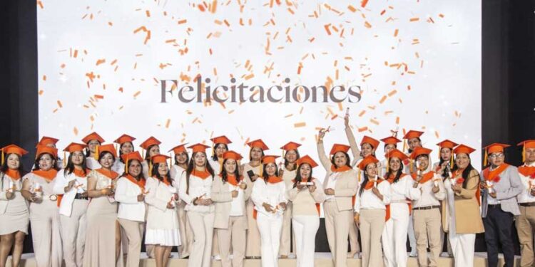 Yanbal premia a emprendedores peruanos emprendimientos