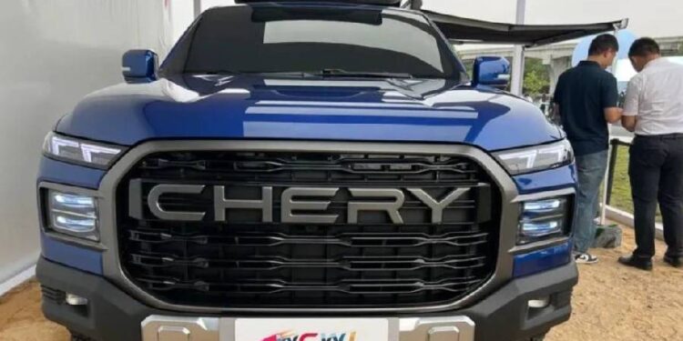 Chery mostró por primera vez su pick-up híbrida que enfrentará a Hilux y BYD Shark