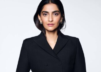 Sonam Kapoor hace match con Dior (y nos encanta)