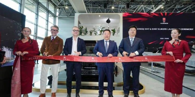 HONGQI y SCABAL se unen para una colaboración de lujo a medida en el Salón del Automóvil de París 2024