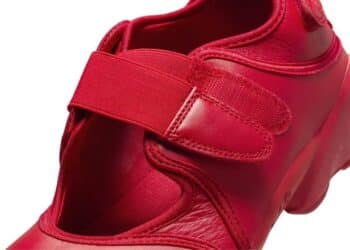 Nike eleva su modelo Air Rift con esta propuesta en cuero