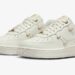 Nike reinventa la zapatilla blanca clásica con estas Air Force 1 que destronarán a las Adidas Samba en el armario de las mujeres elegantes