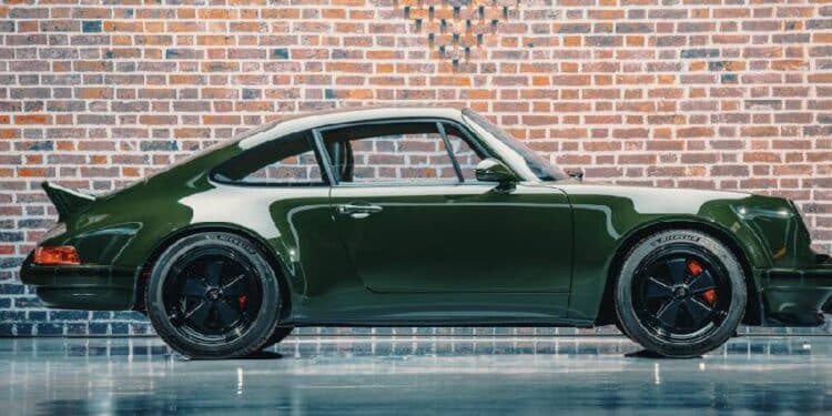 Kalmar Automotive se marca este Porsche 911 que se mueve a pilas