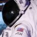 Prada y Axiom Space apuntan a la Luna con nuevo traje de astronauta; permitirá caminatas de hasta 8 horas