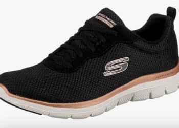 Skechers nos sorprende con unas zapatillas sencillas. Son las favoritas de las más discretas