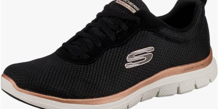 Skechers nos sorprende con unas zapatillas sencillas. Son las favoritas de las más discretas