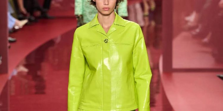 Colores que Desafían la Moda 2025