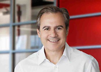 Drew Panayiotou: Nueva Fuerza en Marketing Digital de KDP