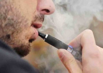 Nueva Ley: Prohibido Vapear en Espacios Públicos