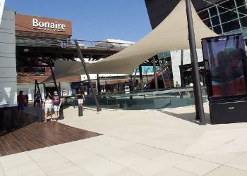 El centro comercial Bonaire ya trabaja en su reapertura