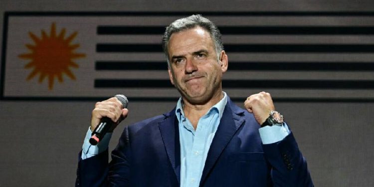 Los tres desafíos que Yamandú Orsi enfrentará al asumir la presidencia