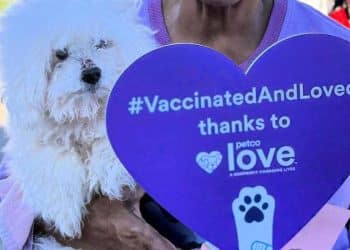Petco Love: Tres millones de vacunas para mascotas