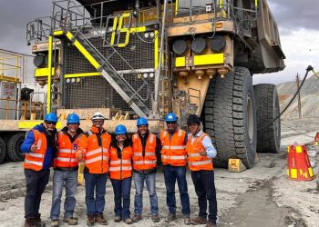Trabajadores sector minería innovación
