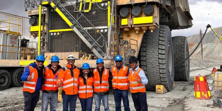 Trabajadores sector minería innovación