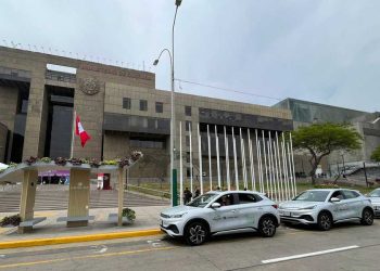 Vehículos eléctricos de Luz del Sur para el traslado de los participantes del APEC - Perú 2024