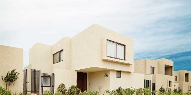 casa de estilo mediterraneo en chicureo